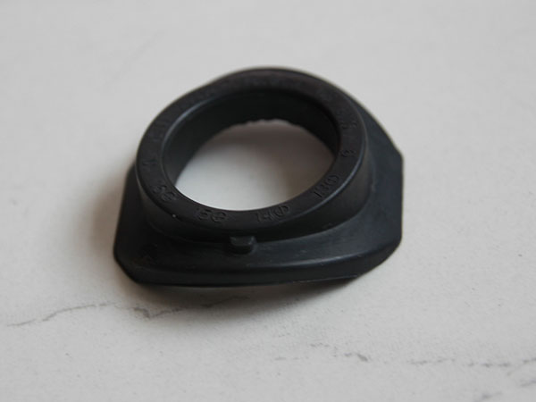 溝槽三通密封圈